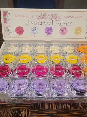 18. Petit Fleurs Acrylic Ring Box with Scented Mini Peony (96-Unit Export Eight Box)